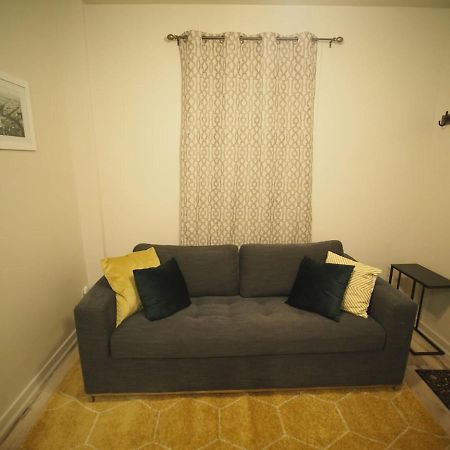 Cozy 1 Bedroom Centrally Located Hamilton Exterior foto